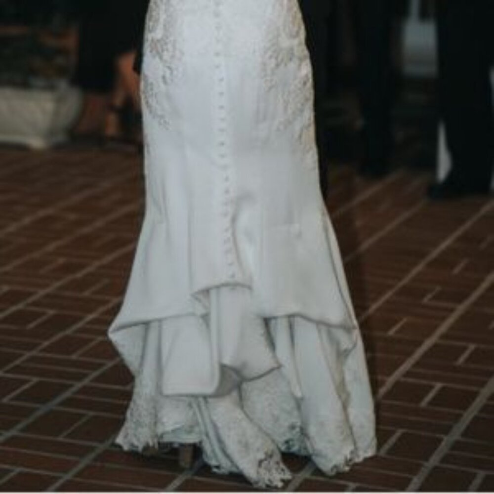 Stella York Wedding Dress - Picture 11 of 11